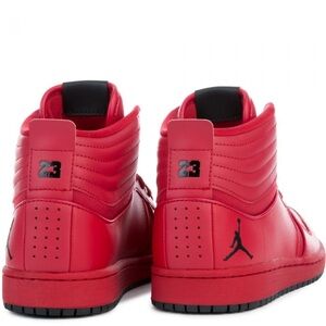 Air Jordan Heritage University Red Sneakere